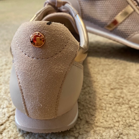 Michael Kors pink metallic gold sneaker size 6 - Picture 5 of 6